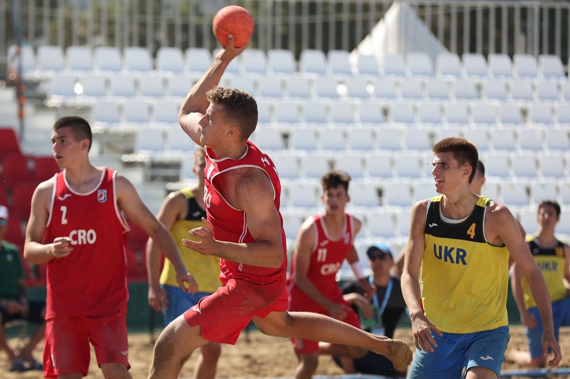 QUARTER-FINALS: CROATIA - UKRAINE 2-0 (M-U18)
